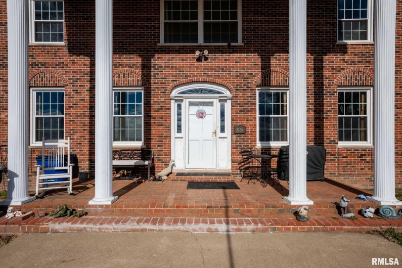 3235 Crossroad School Road, Eldorado, Illinois 62930, 4 Bedrooms Bedrooms, 0 ,2 BathroomsBathrooms,Residential,For Sale,Crossroad School,0,RMAPA1263327