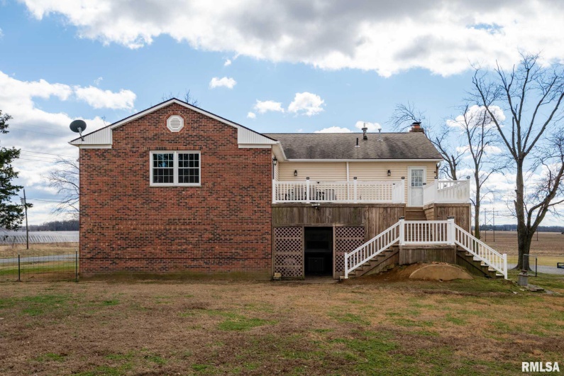 3235 Crossroad School Road, Eldorado, Illinois 62930, 4 Bedrooms Bedrooms, 0 ,2 BathroomsBathrooms,Residential,For Sale,Crossroad School,0,RMAPA1263327