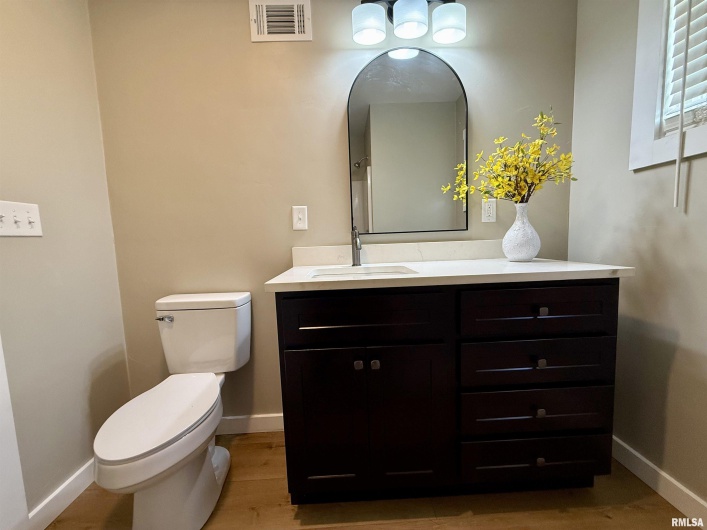 507 GRAND Road, Carterville, Illinois 62918, 4 Bedrooms Bedrooms, 0 ,2 BathroomsBathrooms,Residential,For Sale,GRAND,0,RMAPA1263365