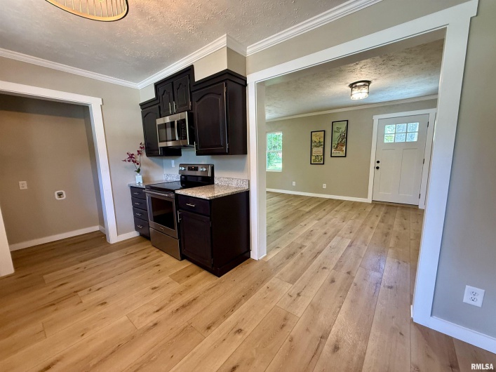 507 GRAND Road, Carterville, Illinois 62918, 4 Bedrooms Bedrooms, 0 ,2 BathroomsBathrooms,Residential,For Sale,GRAND,0,RMAPA1263365