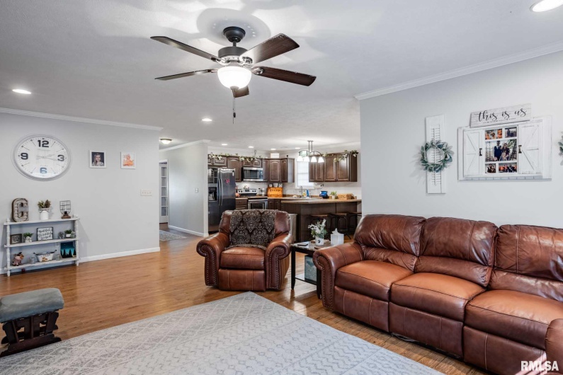 307 Noah Lane, Carterville, Illinois 62918, 3 Bedrooms Bedrooms, 0 ,2 BathroomsBathrooms,Residential,For Sale,Noah,0,RMAPA1263368