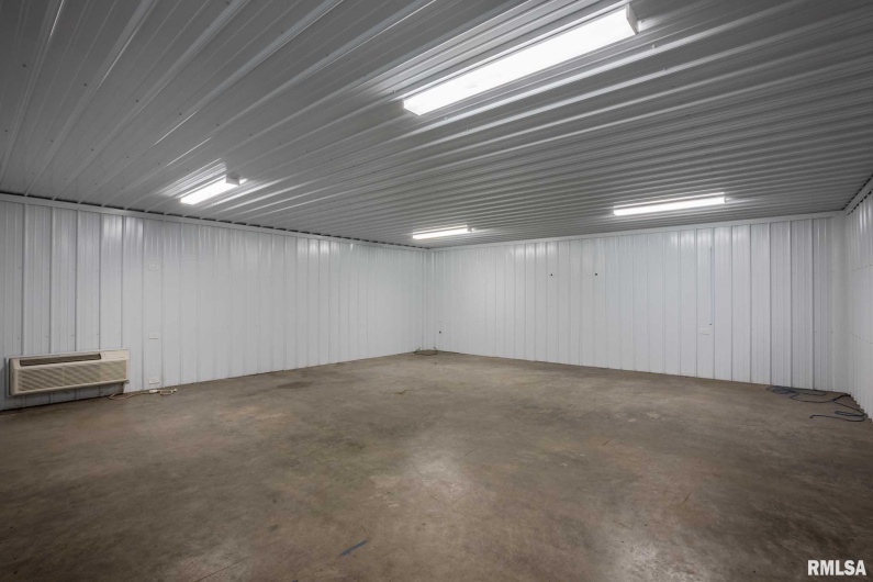 2672 Ken Gray Boulevard, West Frankfort, Illinois 62896, 0 , 0 ,0,Commercial Sale,For Sale,Ken Gray,0,RMAPA1263370