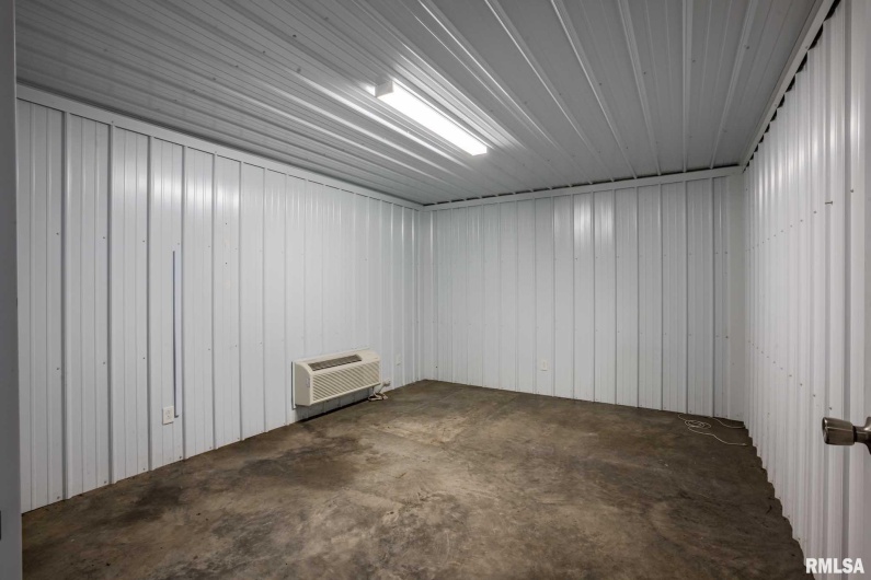 2672 Ken Gray Boulevard, West Frankfort, Illinois 62896, 0 , 0 ,0,Commercial Sale,For Sale,Ken Gray,0,RMAPA1263370