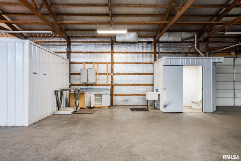 2672 Ken Gray Boulevard, West Frankfort, Illinois 62896, 0 , 0 ,0,Commercial Sale,For Sale,Ken Gray,0,RMAPA1263370