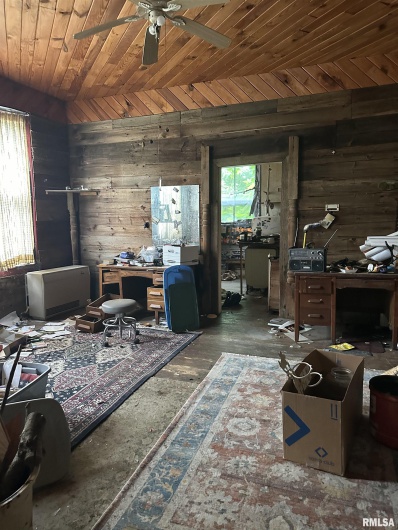 107 MARKET Street, Jonesboro, Illinois 62952, 3 Bedrooms Bedrooms, 0 ,2 BathroomsBathrooms,Residential,For Sale,MARKET,0,RMAPA1263412