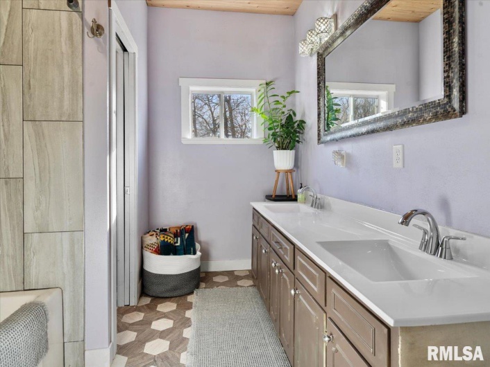 14107 German Church Road, Johnston City, Illinois 62951, 2 Bedrooms Bedrooms, 0 ,1 BathroomBathrooms,Residential,For Sale,German Church,0,RMAPA1263428