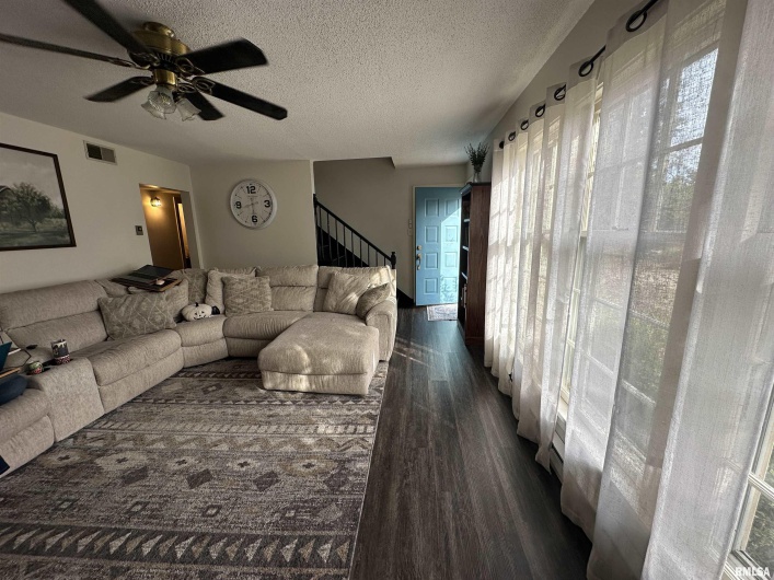 1307 CHARLES Street, Carterville, Illinois 62918, 3 Bedrooms Bedrooms, 0 ,2 BathroomsBathrooms,Residential,For Sale,CHARLES,0,RMAPA1263463