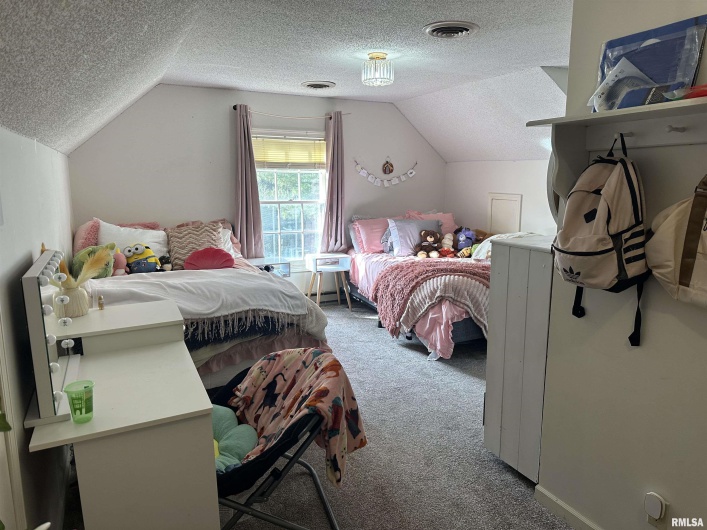 1307 CHARLES Street, Carterville, Illinois 62918, 3 Bedrooms Bedrooms, 0 ,2 BathroomsBathrooms,Residential,For Sale,CHARLES,0,RMAPA1263463