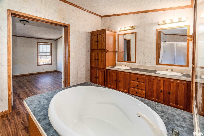 5320 Saraville Road, Creal Springs, Illinois 62922, 3 Bedrooms Bedrooms, 0 ,2 BathroomsBathrooms,Residential,For Sale,Saraville,0,RMAPA1263467