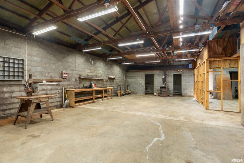 5320 Saraville Road, Creal Springs, Illinois 62922, 3 Bedrooms Bedrooms, 0 ,2 BathroomsBathrooms,Residential,For Sale,Saraville,0,RMAPA1263467