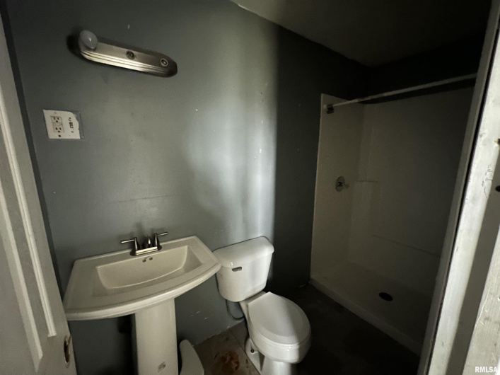 54 Hiser Road, Murphysboro, Illinois 62966, 3 Bedrooms Bedrooms, 0 ,2 BathroomsBathrooms,Residential,For Sale,Hiser,0,RMAPA1263468