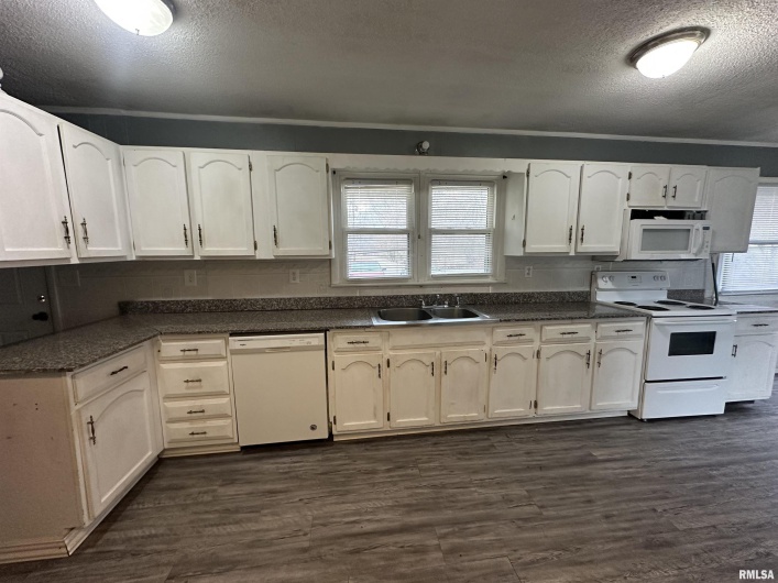 54 Hiser Road, Murphysboro, Illinois 62966, 3 Bedrooms Bedrooms, 0 ,2 BathroomsBathrooms,Residential,For Sale,Hiser,0,RMAPA1263468