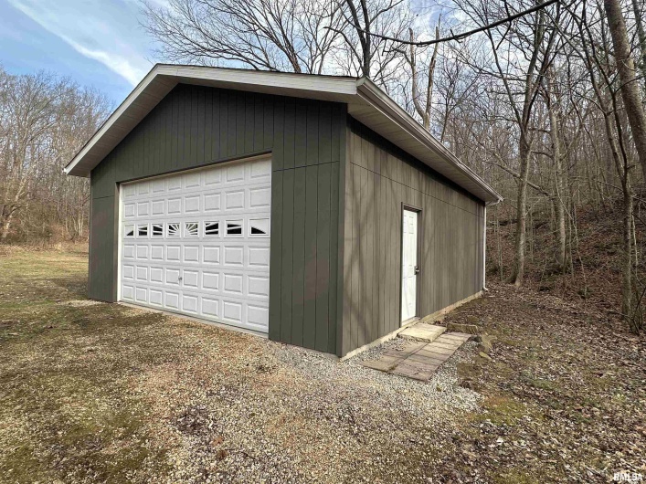 1300 Shoal Creek Road, Murphysboro, Illinois 62966, 3 Bedrooms Bedrooms, 0 ,2 BathroomsBathrooms,Residential,For Sale,Shoal Creek,0,RMAPA1263471