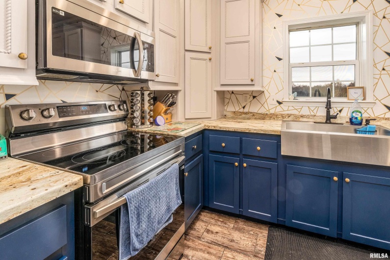 5673 Arctic Fox Drive, Carterville, Illinois 62918, 4 Bedrooms Bedrooms, 0 ,2 BathroomsBathrooms,Residential,For Sale,Arctic Fox,0,RMAPA1263505