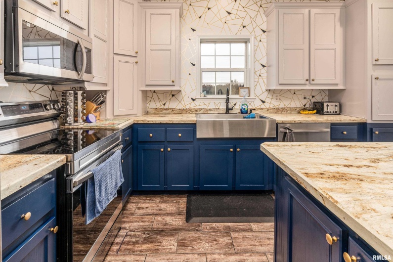 5673 Arctic Fox Drive, Carterville, Illinois 62918, 4 Bedrooms Bedrooms, 0 ,2 BathroomsBathrooms,Residential,For Sale,Arctic Fox,0,RMAPA1263505