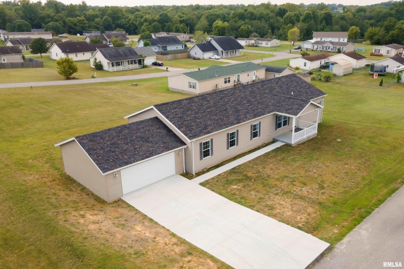 5673 Arctic Fox Drive, Carterville, Illinois 62918, 4 Bedrooms Bedrooms, 0 ,2 BathroomsBathrooms,Residential,For Sale,Arctic Fox,0,RMAPA1263505