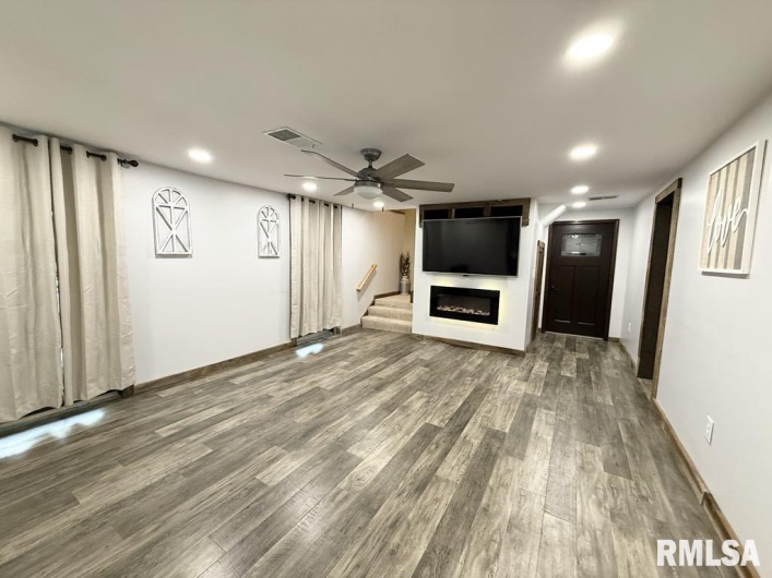 285 Twin Springs Lake, Anna, Illinois 62906, 4 Bedrooms Bedrooms, 0 ,3 BathroomsBathrooms,Residential,For Sale,Twin Springs,0,RMAPA1263511