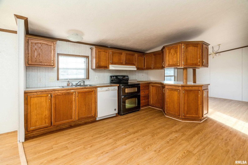 14809 Sulphur Springs Road, Creal Springs, Illinois 62922, 4 Bedrooms Bedrooms, 0 ,3 BathroomsBathrooms,Residential,For Sale,Sulphur Springs,0,RMAPA1263530