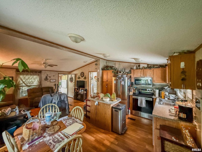 325 WEBSTER Street, Herrin, Illinois 62948-3109, 2 Bedrooms Bedrooms, 0 ,1 BathroomBathrooms,Residential,For Sale,WEBSTER,0,RMAPA1263545