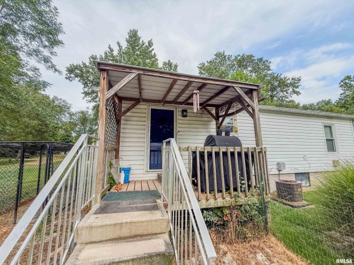 325 WEBSTER Street, Herrin, Illinois 62948-3109, 2 Bedrooms Bedrooms, 0 ,1 BathroomBathrooms,Residential,For Sale,WEBSTER,0,RMAPA1263545