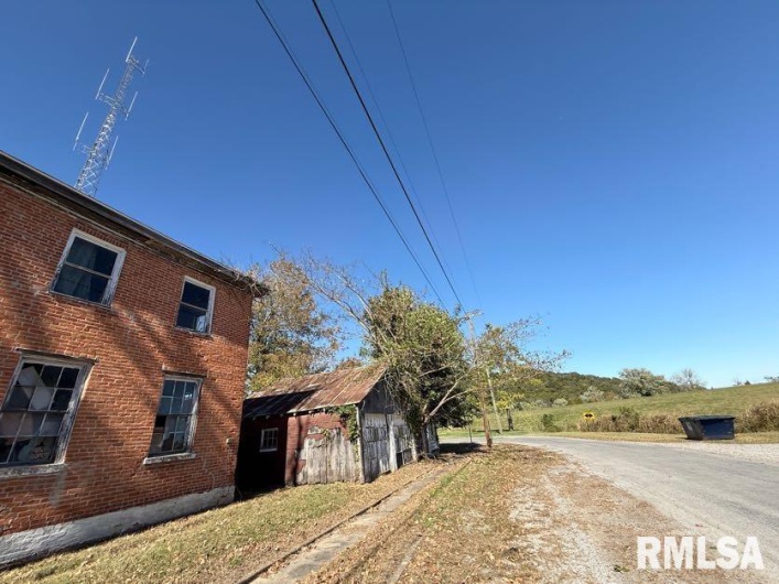 217 MARKET Street, Golconda, Illinois 62938-9998, 3 Bedrooms Bedrooms, 0 ,0,Residential,For Sale,MARKET,0,RMAPA1263546