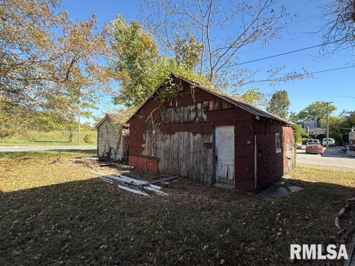 217 MARKET Street, Golconda, Illinois 62938-9998, 3 Bedrooms Bedrooms, 0 ,0,Residential,For Sale,MARKET,0,RMAPA1263546