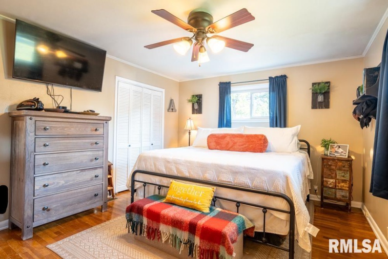 516 8TH Street, Herrin, Illinois 62948, 3 Bedrooms Bedrooms, 0 ,2 BathroomsBathrooms,Residential,For Sale,8TH,0,RMAPA1263566