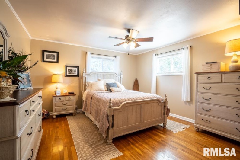 516 8TH Street, Herrin, Illinois 62948, 3 Bedrooms Bedrooms, 0 ,2 BathroomsBathrooms,Residential,For Sale,8TH,0,RMAPA1263566