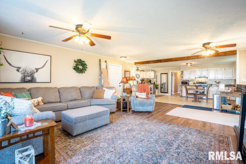 516 8TH Street, Herrin, Illinois 62948, 3 Bedrooms Bedrooms, 0 ,2 BathroomsBathrooms,Residential,For Sale,8TH,0,RMAPA1263566