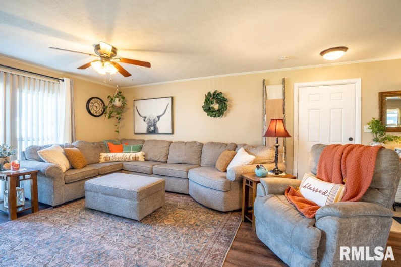 516 8TH Street, Herrin, Illinois 62948, 3 Bedrooms Bedrooms, 0 ,2 BathroomsBathrooms,Residential,For Sale,8TH,0,RMAPA1263566