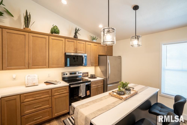 659 COPPER CREEK Lane, Herrin, Illinois 62948, 3 Bedrooms Bedrooms, 0 ,2 BathroomsBathrooms,Residential,For Sale,COPPER CREEK,0,RMAPA1263568