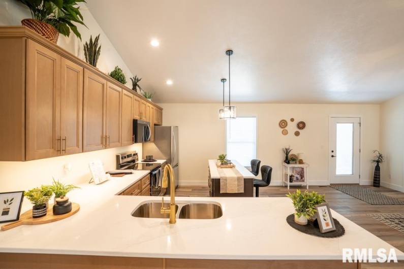 659 COPPER CREEK Lane, Herrin, Illinois 62948, 3 Bedrooms Bedrooms, 0 ,2 BathroomsBathrooms,Residential,For Sale,COPPER CREEK,0,RMAPA1263568