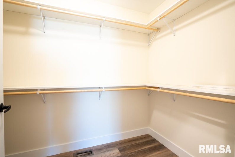 659 COPPER CREEK Lane, Herrin, Illinois 62948, 3 Bedrooms Bedrooms, 0 ,2 BathroomsBathrooms,Residential,For Sale,COPPER CREEK,0,RMAPA1263568