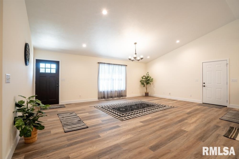 659 COPPER CREEK Lane, Herrin, Illinois 62948, 3 Bedrooms Bedrooms, 0 ,2 BathroomsBathrooms,Residential,For Sale,COPPER CREEK,0,RMAPA1263568