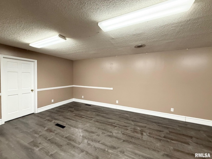 905 PARK Street, Herrin, Illinois 62948, 0 , 0 ,0,Commercial Sale,For Sale,PARK,0,RMAPA1263574