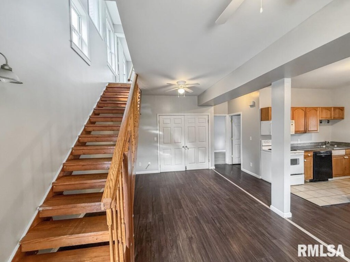 319/321 COLLEGE Street, Carbondale, Illinois 62901, 0 , 0 ,0,Residential Income,For Sale,COLLEGE,0,RMAPA1263586