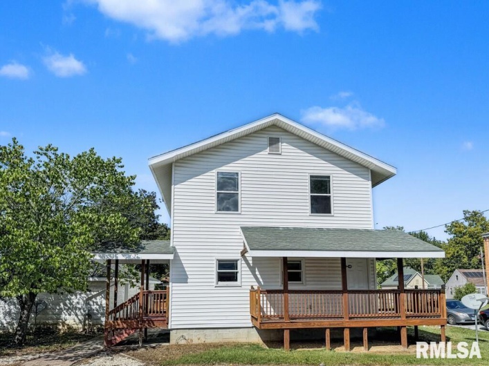 319/321 COLLEGE Street, Carbondale, Illinois 62901, 0 , 0 ,0,Residential Income,For Sale,COLLEGE,0,RMAPA1263586