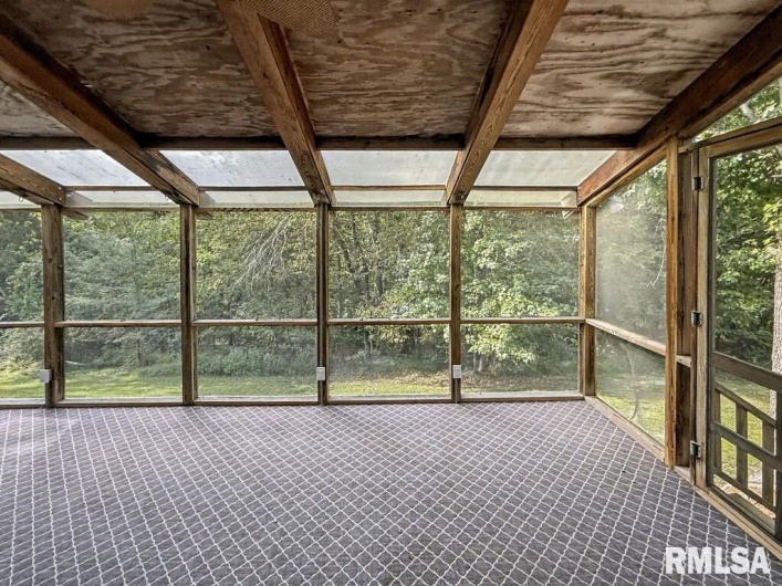 39 Butternut Hill Drive, Carbondale, Illinois 52903, 5 Bedrooms Bedrooms, 0 ,3 BathroomsBathrooms,Residential,For Sale,Butternut Hill,0,RMAPA1263580