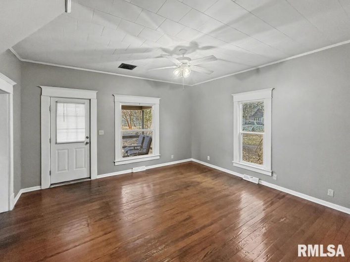 501 7TH Street, Herrin, Illinois 62948, 3 Bedrooms Bedrooms, 0 ,1 BathroomBathrooms,Residential,For Sale,7TH,0,RMAPA1263595