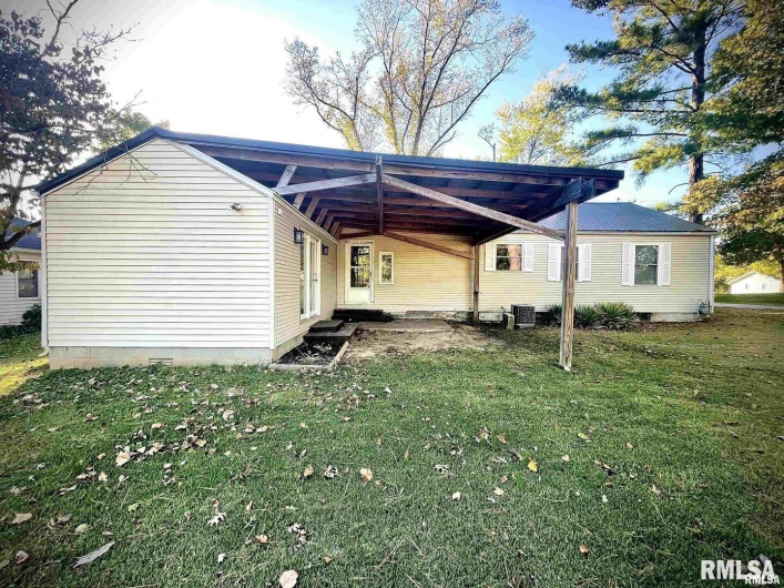 200 Williford Road, Jonesboro, Illinois 62952, 3 Bedrooms Bedrooms, 0 ,1 BathroomBathrooms,Residential,For Sale,Williford,0,RMAPA1263705