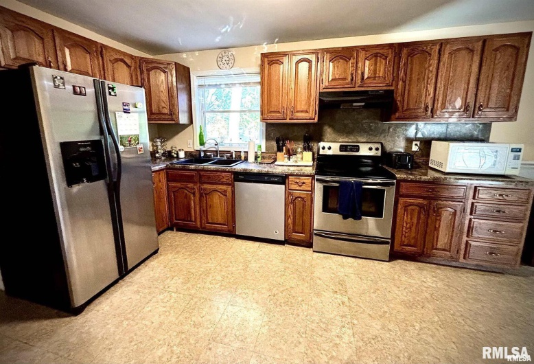 200 Williford Road, Jonesboro, Illinois 62952, 3 Bedrooms Bedrooms, 0 ,1 BathroomBathrooms,Residential,For Sale,Williford,0,RMAPA1263705