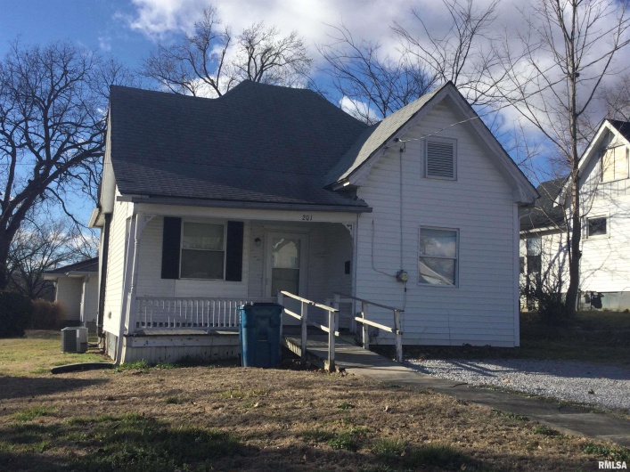 201 COURT Street, Anna, Illinois 62906, 2 Bedrooms Bedrooms, 0 ,1 BathroomBathrooms,Residential,For Sale,COURT,0,RMAPA1263701