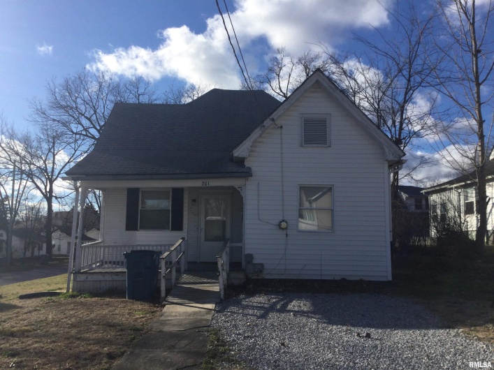 201 COURT Street, Anna, Illinois 62906, 2 Bedrooms Bedrooms, 0 ,1 BathroomBathrooms,Residential,For Sale,COURT,0,RMAPA1263701