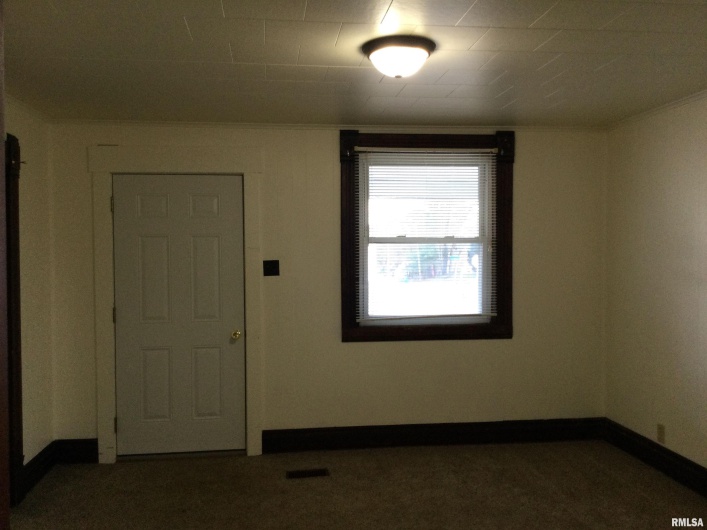 201 COURT Street, Anna, Illinois 62906, 2 Bedrooms Bedrooms, 0 ,1 BathroomBathrooms,Residential,For Sale,COURT,0,RMAPA1263701