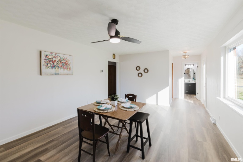 17666 Highway 37 Route, West Frankfort, Illinois 62896, 3 Bedrooms Bedrooms, 0 ,2 BathroomsBathrooms,Residential,For Sale,Highway 37,0,RMAPA1263704