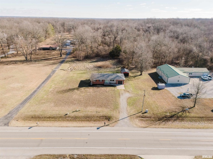 17666 Highway 37 Route, West Frankfort, Illinois 62896, 3 Bedrooms Bedrooms, 0 ,2 BathroomsBathrooms,Residential,For Sale,Highway 37,0,RMAPA1263704