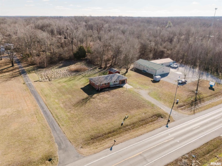 17666 Highway 37 Route, West Frankfort, Illinois 62896, 3 Bedrooms Bedrooms, 0 ,2 BathroomsBathrooms,Residential,For Sale,Highway 37,0,RMAPA1263704