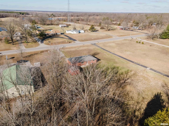 17666 Highway 37 Route, West Frankfort, Illinois 62896, 3 Bedrooms Bedrooms, 0 ,2 BathroomsBathrooms,Residential,For Sale,Highway 37,0,RMAPA1263704