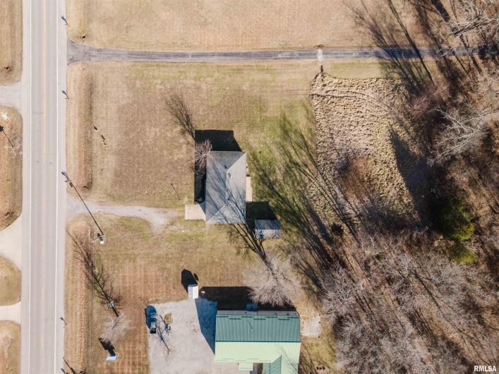 17666 Highway 37 Route, West Frankfort, Illinois 62896, 3 Bedrooms Bedrooms, 0 ,2 BathroomsBathrooms,Residential,For Sale,Highway 37,0,RMAPA1263704