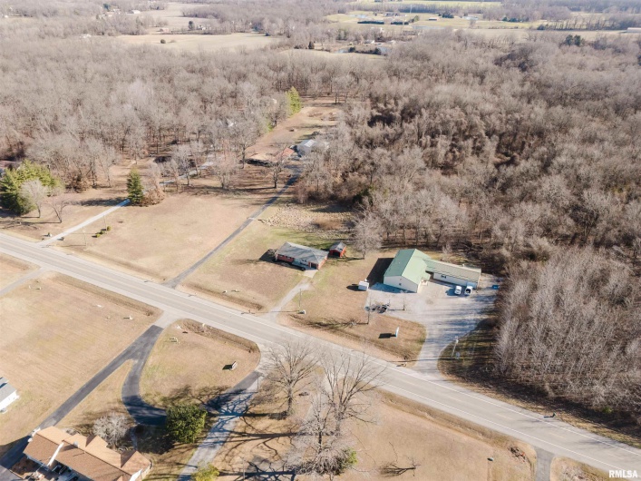 17666 Highway 37 Route, West Frankfort, Illinois 62896, 3 Bedrooms Bedrooms, 0 ,2 BathroomsBathrooms,Residential,For Sale,Highway 37,0,RMAPA1263704